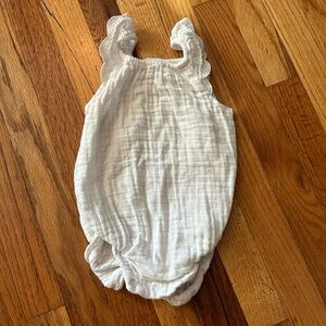 White Baby Romper with Ruffled Sleeves